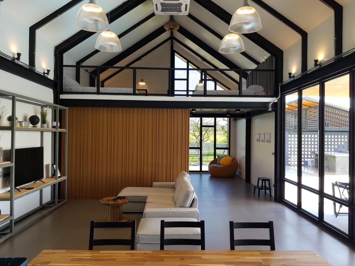 Nordic Cabin And The Pool Ban Sap Noi エクステリア 写真