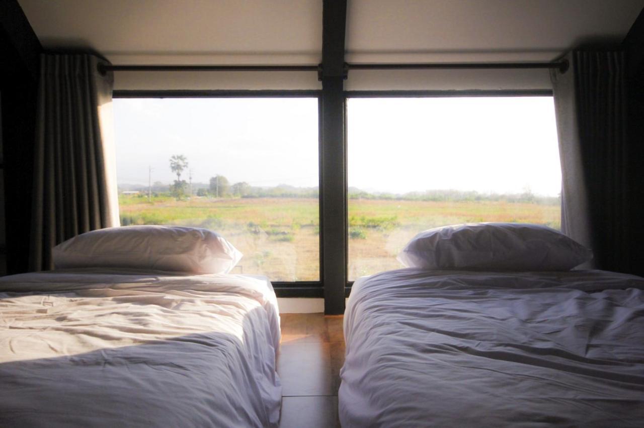 Nordic Cabin And The Pool Ban Sap Noi エクステリア 写真